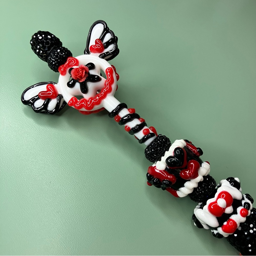 Black and Red Decorative Wand Rhinestone Handmade Extended Beaded Pen - Picture 3 of 7